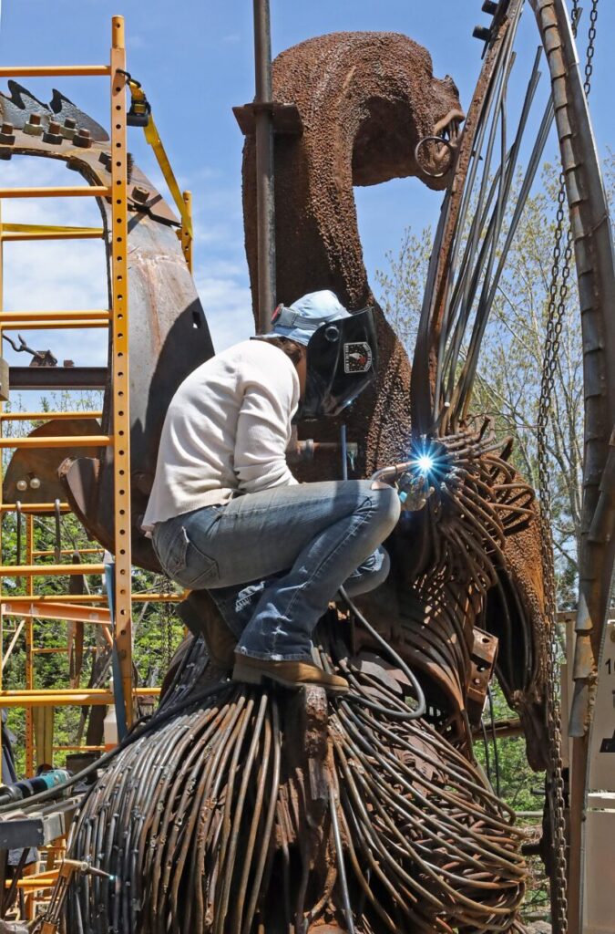 Cypress welding large dragon